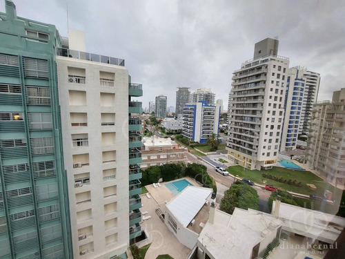 Imagen 16 de 20 de Apartamento De 3 Dormitorios En Suite En Playa Brava, Punta Del Este