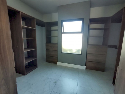 Casa Minimalista En Venta En Burgos Bugambilias, Temixco Morelos.
