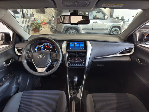 Toyota Yaris 1.3 16V FLEX XL PLUS TECH MULTIDRIVE