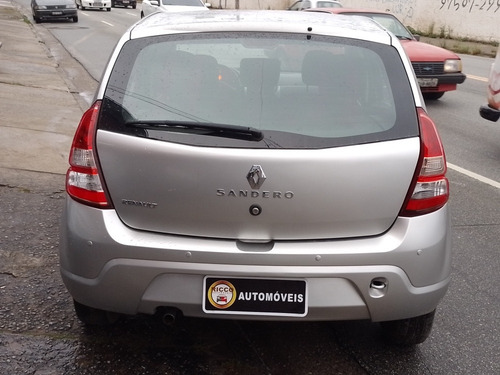 Imagem 7 de 15 de Renault Sandero 2013 1.0 16v Expression Hi-flex 5p