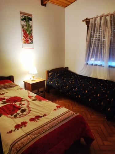 Alquilo Por Día Hermosa Cabaña En Colonia Del Sacramento Para 4 Personas.