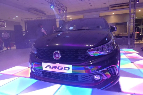 Fiat Argo 1.8/100%financiado Efvo/usado + Cuotas! Retiros *j