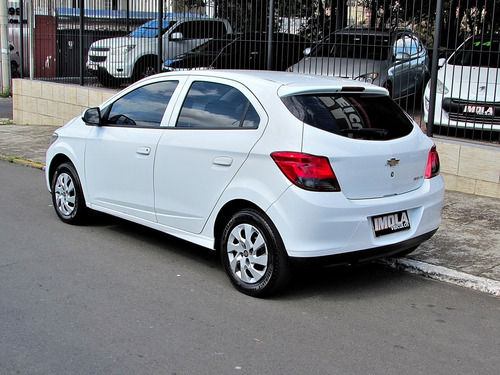 Imagem 5 de 14 de Gm - Chevrolet Onix 2014 Flex