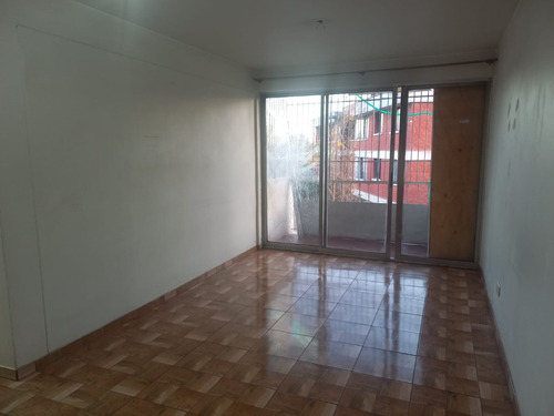 Venta De Departamento Con Amplios Dormitorios