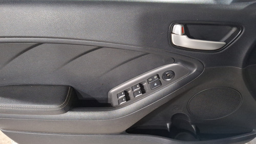 Kia Forte 2.0 Lx At