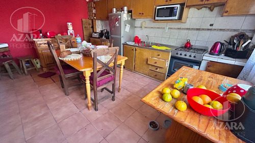 Local Con Vivienda Sobre Dos Lotes En Venta En Florida