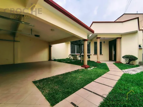 Casa En Venta En Jardines De Las Animas