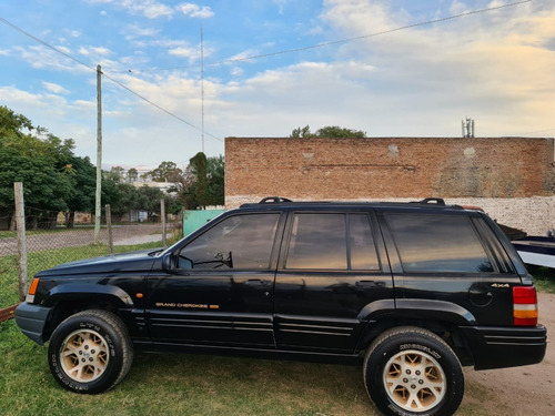 Jeep Cherokee V8 Automática U N I C A 4 X 4