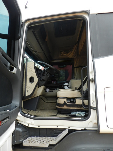 Imagem 11 de 15 de R 440 6x2 2014 Highline Automático Impecável