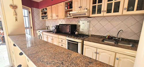 Tríplex 4 Ambientes En Villa Devoto Cochera/ Patio/ Play Room / Parrilla Apto Crédito Hipotecario.