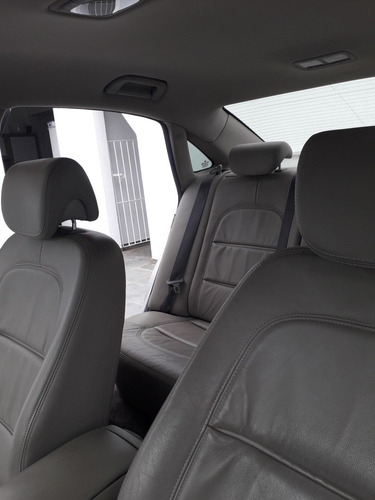 Imagem 11 de 13 de Hyundai Azera 2011 3.3 Gls Aut. 4p