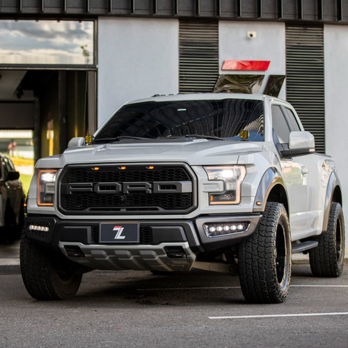 Imagen 5 de 23 de Ford F-150 Raptor Cabina
