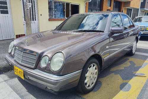 Mercedes-Benz Clase E 3.2 W210