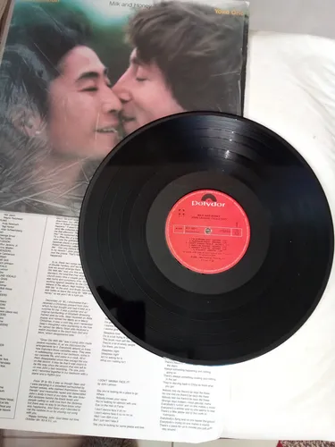 Vinil John Lennon & Yoko Ono Milk And Honey Com Encarte 1983