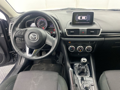 Imagen 21 de 25 de Mazda 3 Touring 2.0