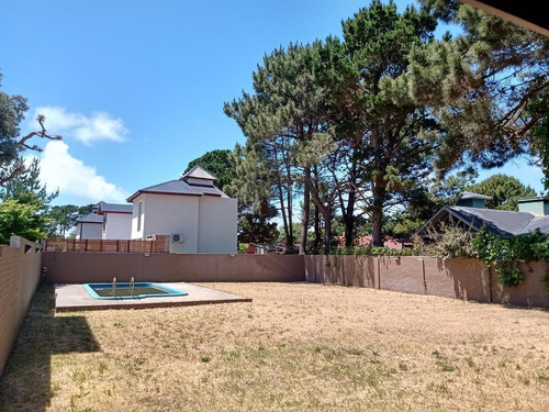 Imagen 14 de 23 de Amplia Casa En Mar De Ajo Con Detalles De Categoría