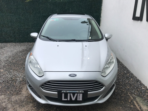 Imagen 8 de 25 de Ford Fiesta Se Plus 1.6 Año 2014 - Liv Motors