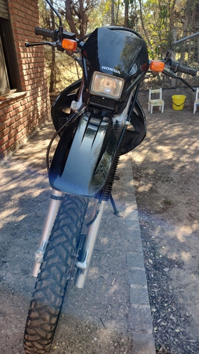 Imagen 20 de 25 de Moto Honda Tornado Xr 250 2016 7300 Km Impecable Original !!