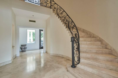 Imagen 7 de 30 de Espectacular Casa !!! De Gran Categoria En Castores Alquiler/venta