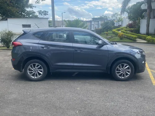 Hyundai Tucson 2.0 Advance 4X2 At