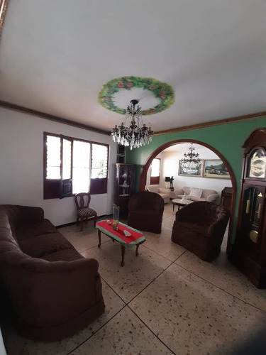 Imagen 6 de 14 de Altacasa Vende Hermosa Casa De Dos Plantas En La Urb. Prebo