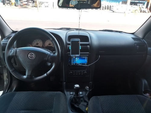 Chevrolet Astra 2.0 Mpfi Advantage Sedan 8v Flex 4p Manual