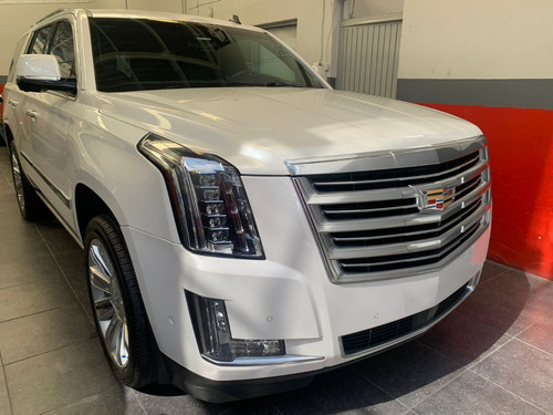 Imagen 2 de 14 de Excelente Cadillac Escalede Platinum Suv 2017