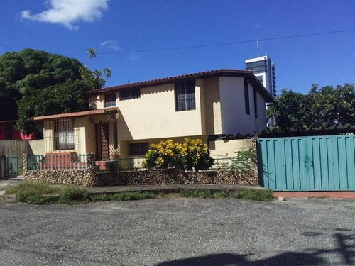 Imagen 1 de 14 de Casa En Venta Urb El Piñal, El Pedregal Este Barquisimeto