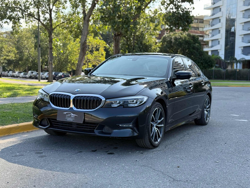 BMW Serie 3 3.0 330i Sedan Sport Line 252cv