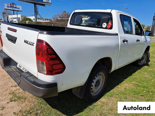 Imagen 4 de 22 de Toyota Hilux 4x4 Sr 2.7 2018 Impecable! - Autoland