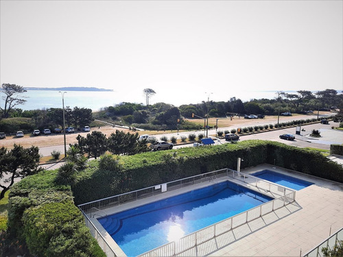 Vendo Apartamento Dos Dormitorios Playa Mansa Punta Este