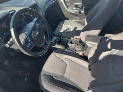 Chery Arizzo 5 Confort Mt 2018 // 4632025