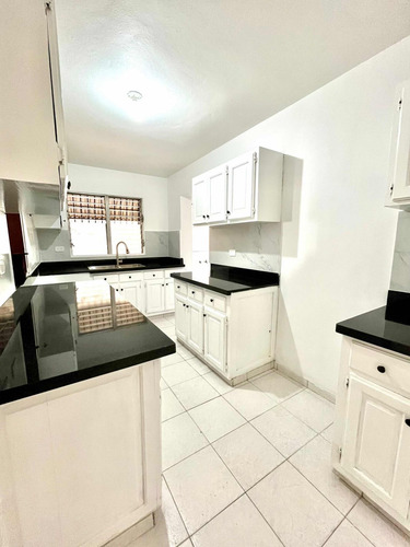 Se Alquila Apartamento Los Cacicazgos. Santo Domimgo