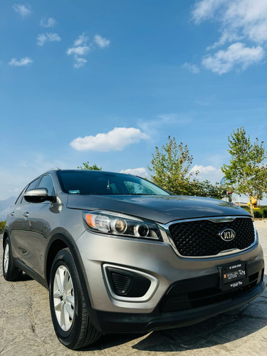Kia Sorento 2.4 Lx At
