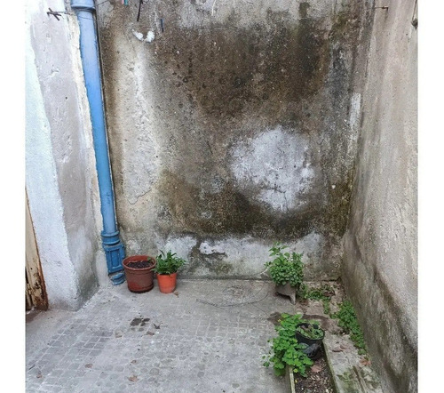 Imagen 11 de 12 de Apto Tipo Casa De 2 Dormitorios Con Patio En Cordón!