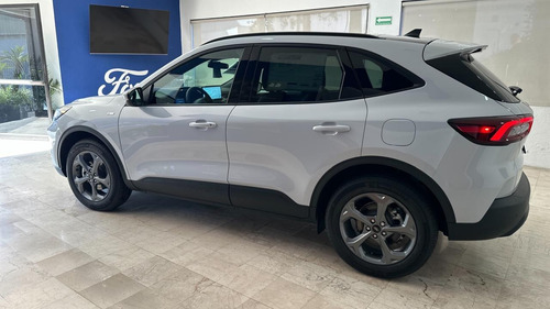 Ford Escape 2.5 St-Line Select Awd Hybrid Cvt
