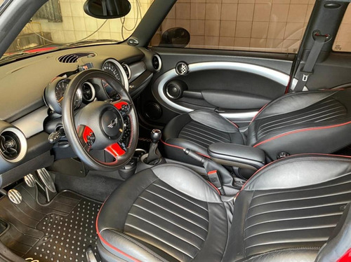 Imagen 8 de 13 de Mini Cooper 2011 1.6 R56 John Cooper Works Coupe