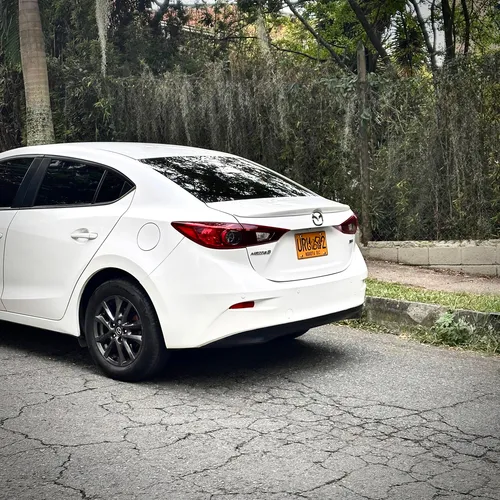 Mazda 3 2.0 Touring