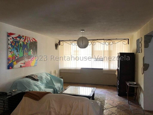 Apartamento En Venta En Macaracuay 24-8255 Le