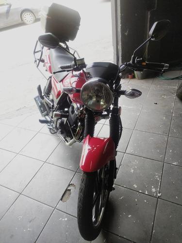 Suzuki Gsr 125c - 2013 Vermelha Com O Ipva 2025 Pago