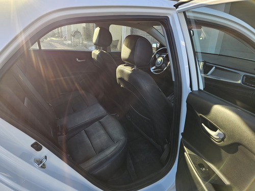 Kia Rio 1.6 Ex Hchback At