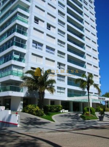 Apartamento En Venta Punta Del Este Dos Dormitorios En Playa Mansa- Ref: 3217