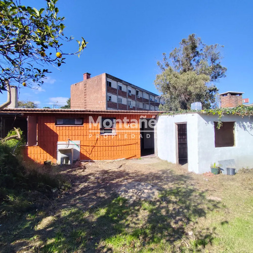 Casa En Barrio Inve Impecable Estado!!!!