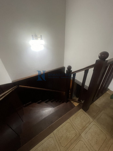 Chalet De 6 Amb. Desarrollado En 3 Niveles - Zona Punta Mogotes