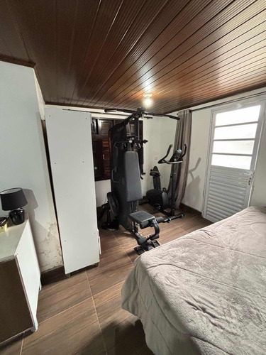Casa A Venda Com 4 Quartos E 1.300m2 Em São José Dos Pinhais
