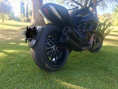 Imagen 9 de 20 de Ducati Diavel Dark