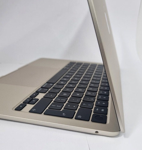 Macbook Air De 13,6 Pulgadas Chip M3 Apple 2024, Ssd 256gb (Usado)
