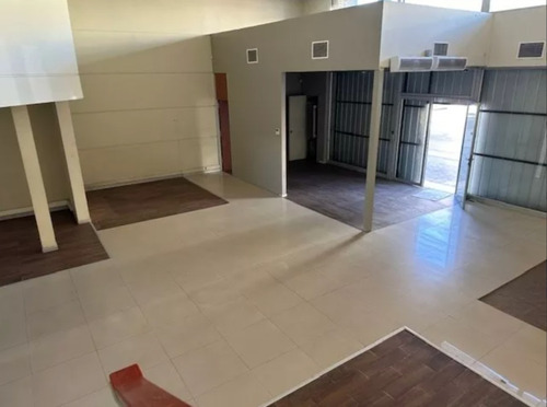 Arriendo De Excelente Local Comercial Centro San Felipe