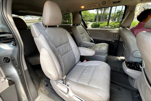 Toyota Sienna 3.5 Xle Piel At