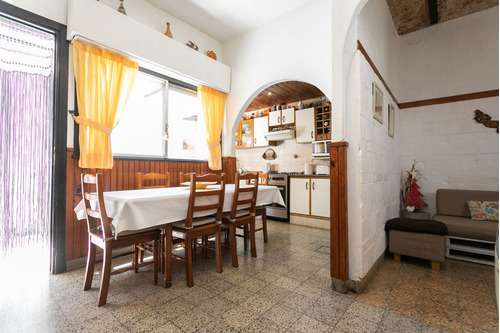 Venta Departamento Tipo Casa 3 Ambientes Coghlan